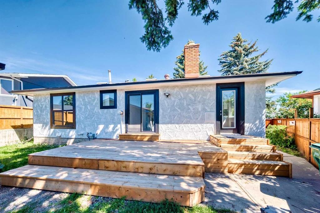 5173 Whitestone Road Ne, Calgary, AB - Outdoor