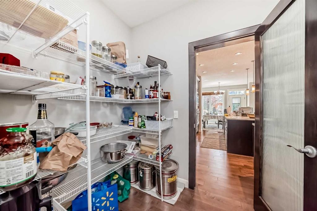 107 Nolancrest Rise Nw, Calgary, AB - Indoor