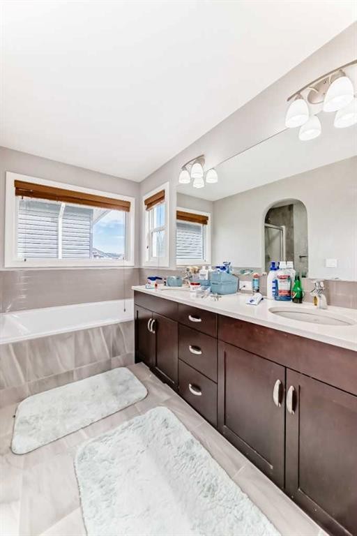 107 Nolancrest Rise Nw, Calgary, AB - Indoor Photo Showing Bathroom