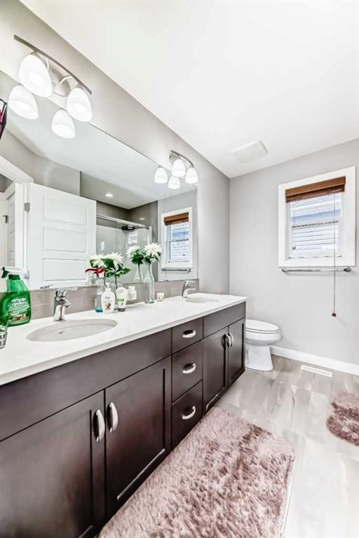 107 Nolancrest Rise Nw, Calgary, AB - Indoor Photo Showing Bathroom