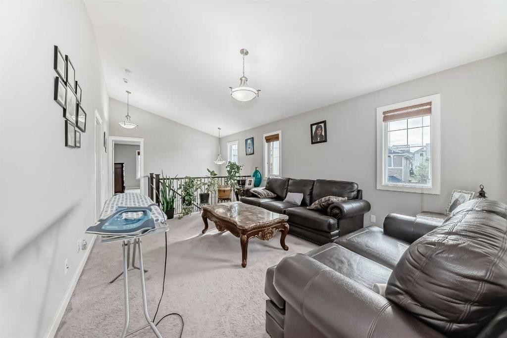 107 Nolancrest Rise Nw, Calgary, AB - Indoor Photo Showing Living Room