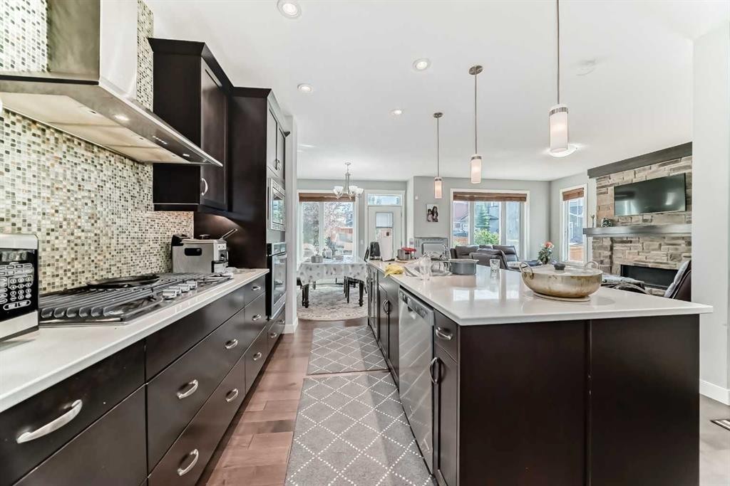 107 Nolancrest Rise Nw, Calgary, AB - Indoor Photo Showing Kitchen With Upgraded Kitchen
