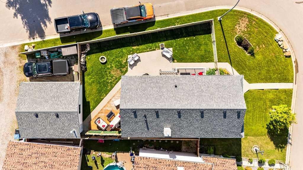 128 Cramond Crescent Se, Calgary, AB - Outdoor