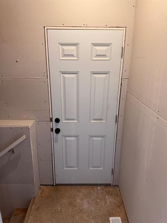 21 Setonvista Gate Se, Calgary, AB - Indoor Photo Showing Other Room