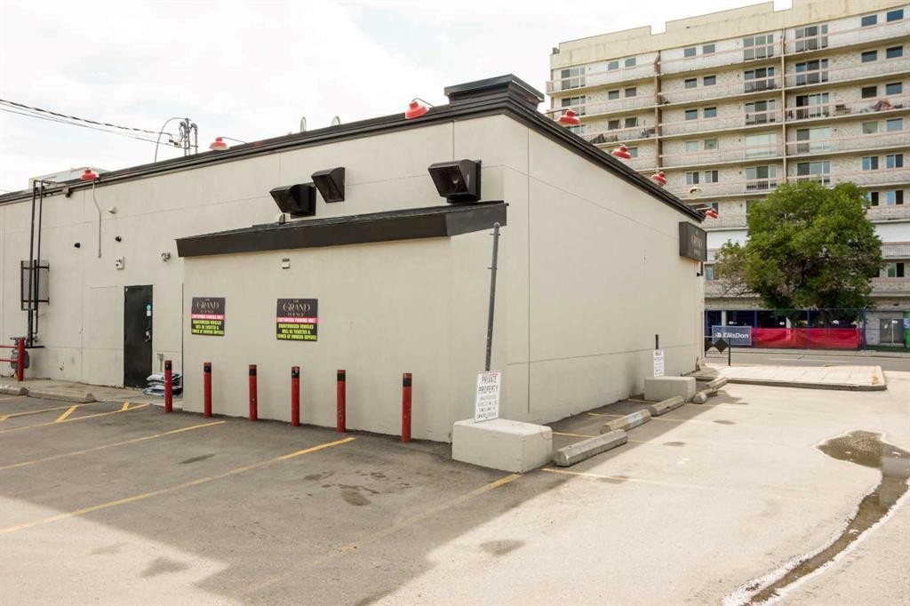 406 14 Street Nw, Calgary, AB