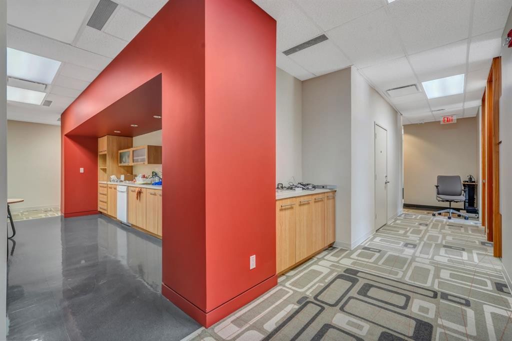 2711 39 Avenue Ne, Calgary, AB