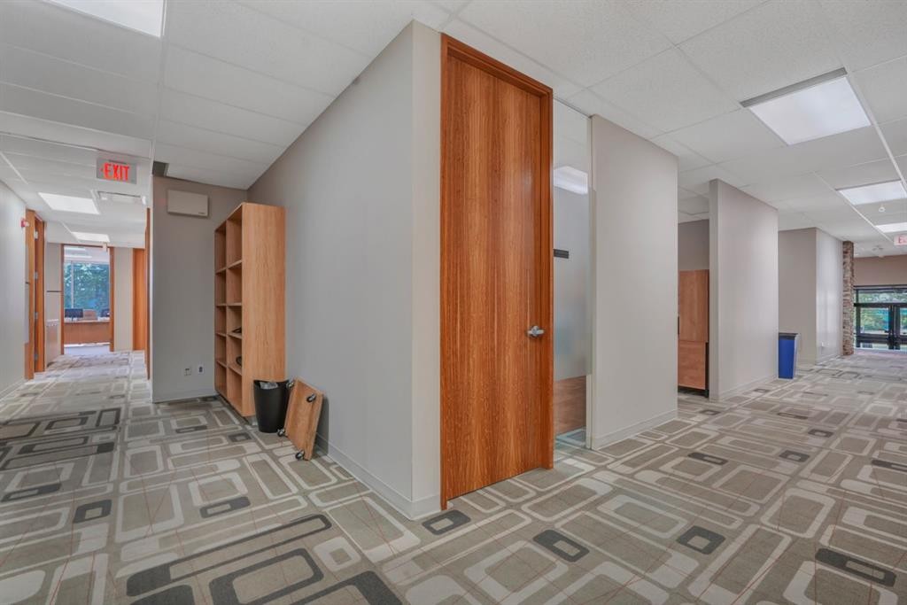 2711 39 Avenue Ne, Calgary, AB