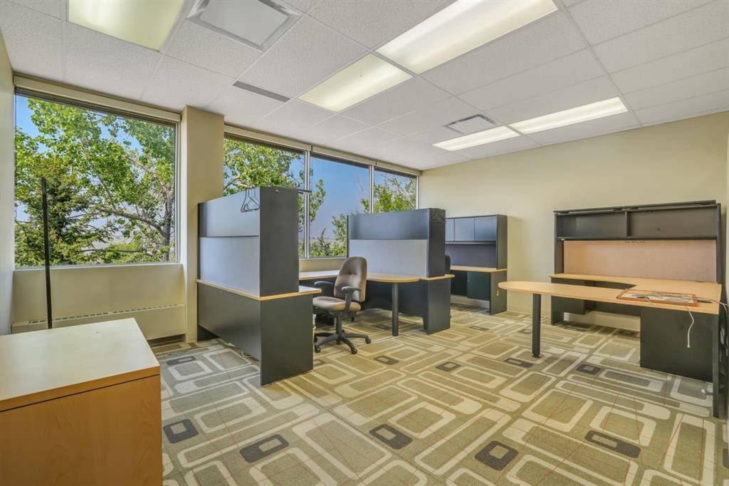 2711 39 Avenue Ne, Calgary, AB