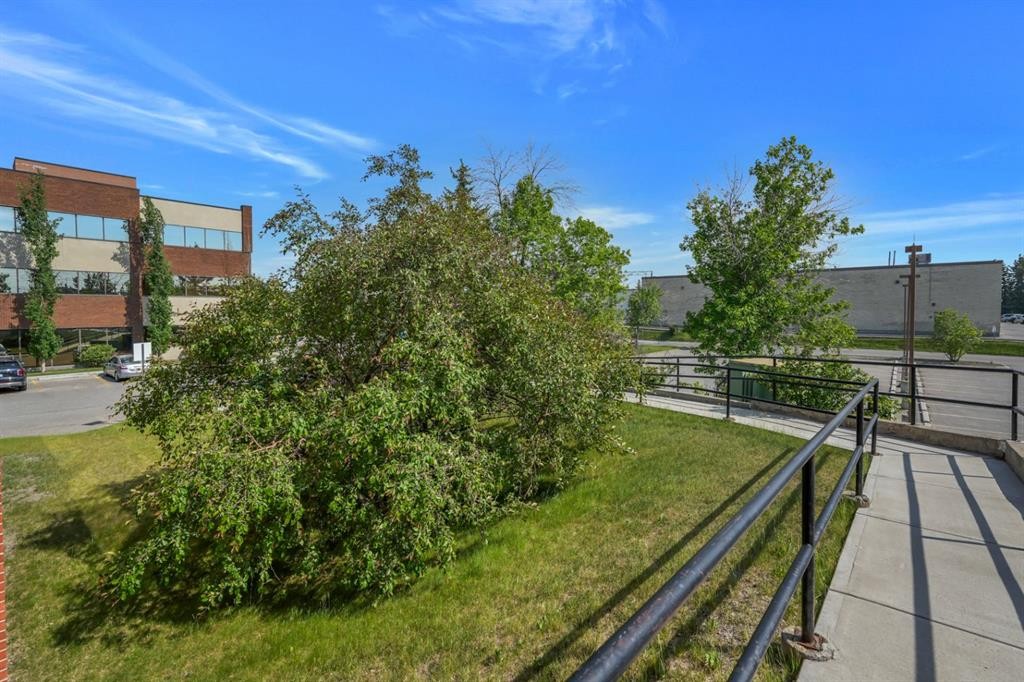 2711 39 Avenue Ne, Calgary, AB