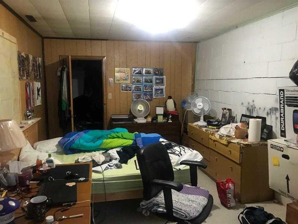 4904 54 Street, Forestburg, AB