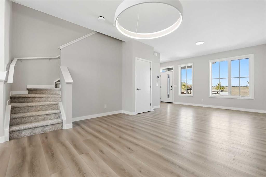 7055 Rangeview Avenue Se, Calgary, AB - Indoor Photo Showing Other Room