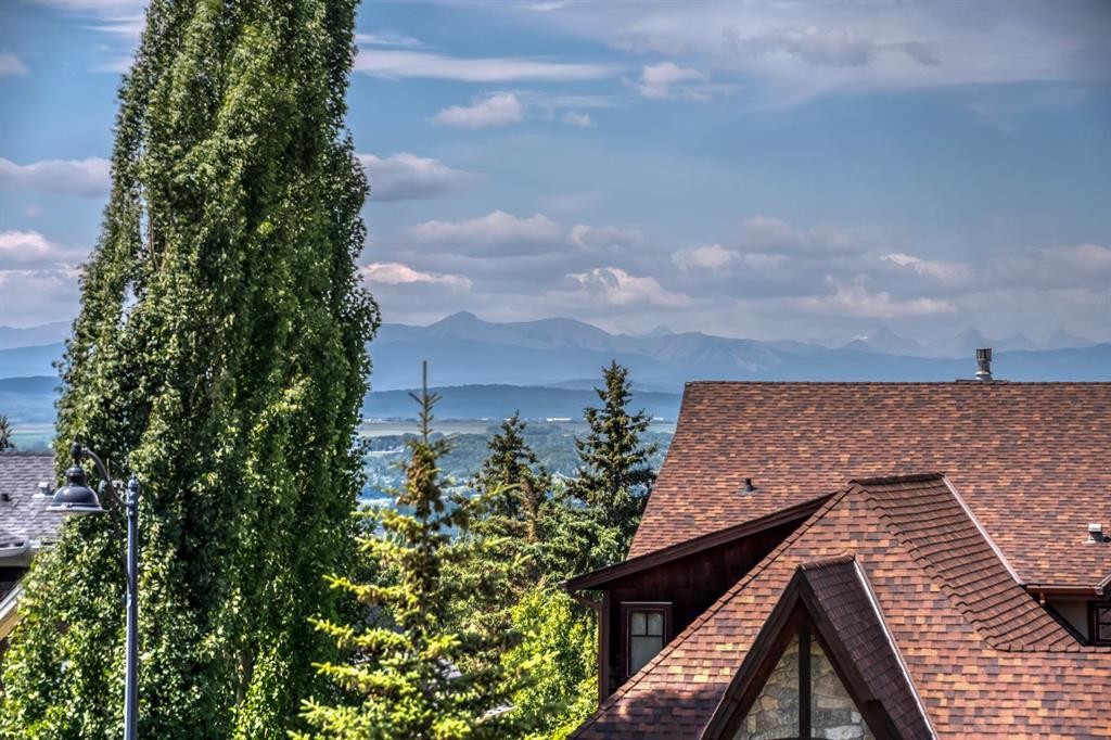 7695 Elkton Drive Sw, Calgary, AB