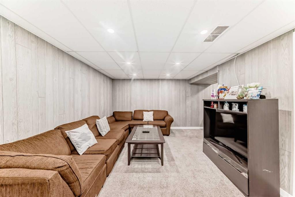 6223 Penedo Way Se, Calgary, AB - Indoor Photo Showing Basement