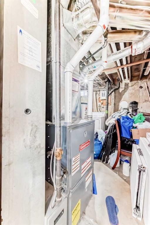 6223 Penedo Way Se, Calgary, AB - Indoor Photo Showing Basement