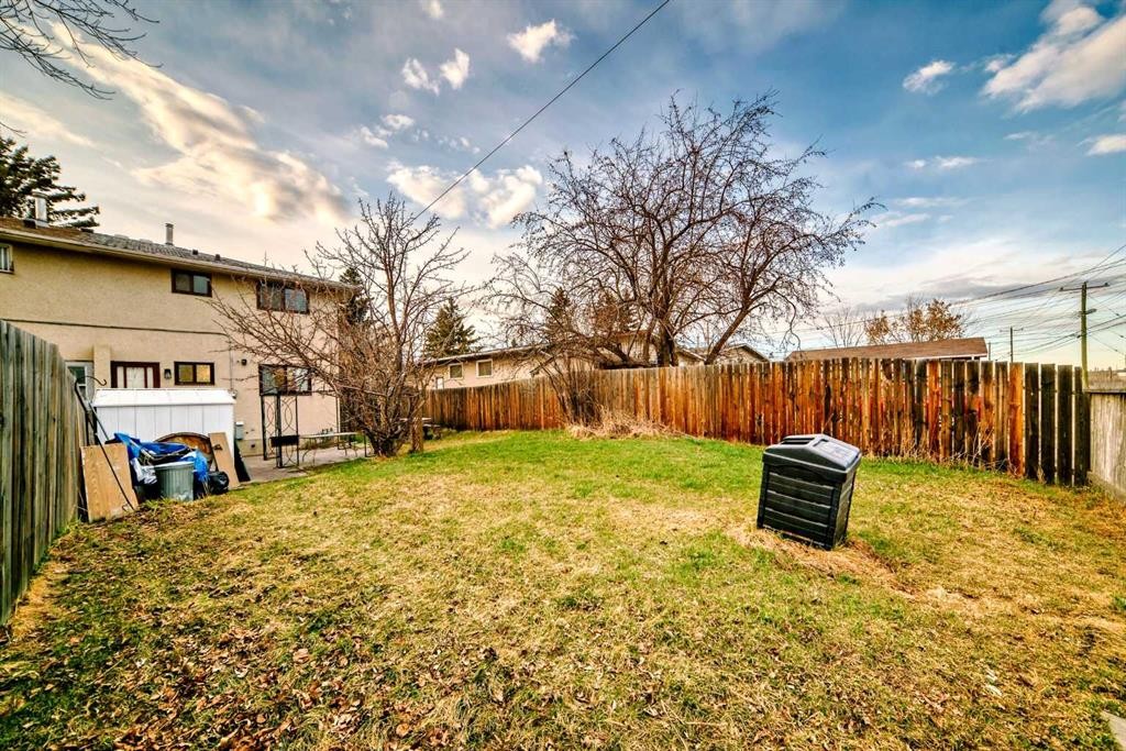 6223 Penedo Way Se, Calgary, AB - Outdoor