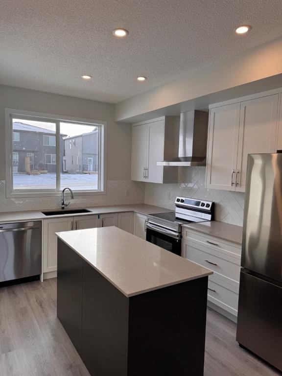 25 Setonvista Gate Se, Calgary, AB - Indoor Photo Showing Kitchen