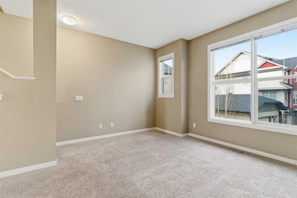 172 New Brighton Point Se, Calgary, AB - Indoor Photo Showing Other Room