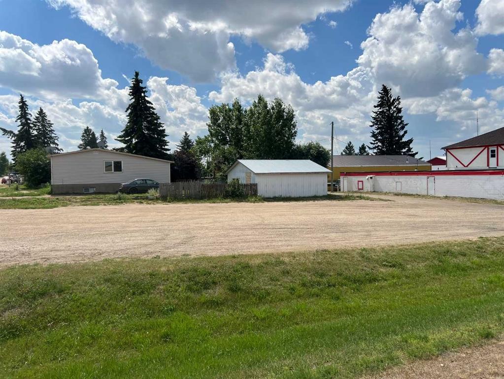 101 Second Avenue North, Torrington, AB