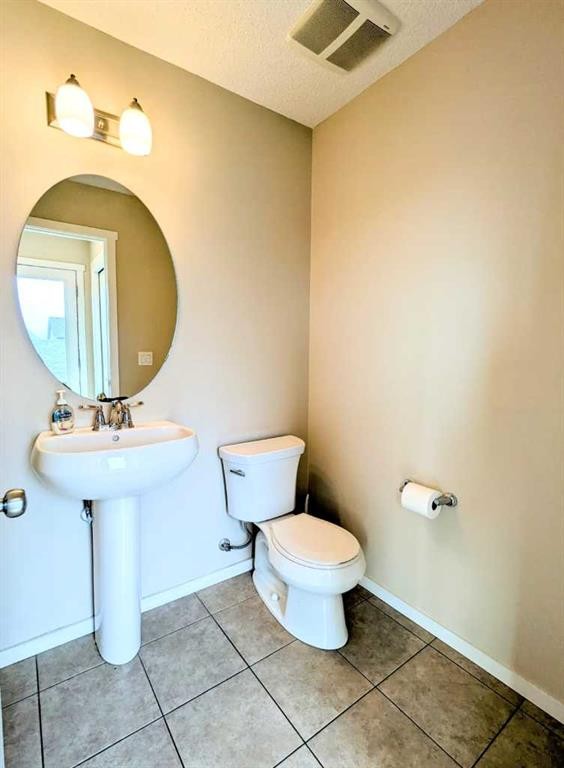 187 Evansborough Way Nw, Calgary, AB - Indoor Photo Showing Bathroom
