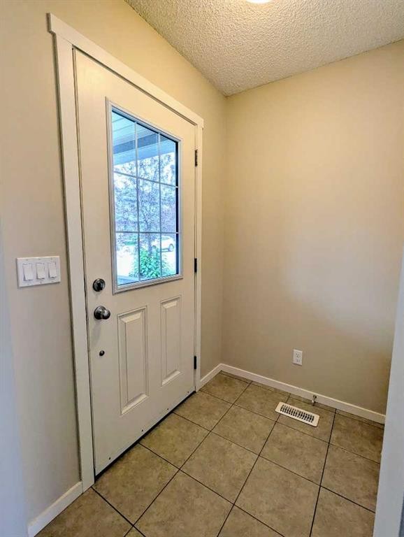 187 Evansborough Way Nw, Calgary, AB - Indoor Photo Showing Other Room