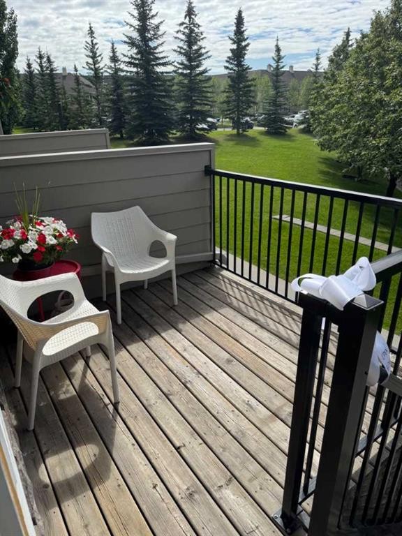 214 Mckenzie Towne Lane Se, Calgary, AB - Outdoor With Deck Patio Veranda