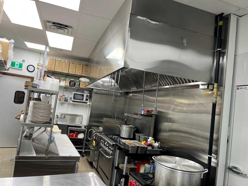 1110-2 Royal Vista Link Nw, Calgary, AB