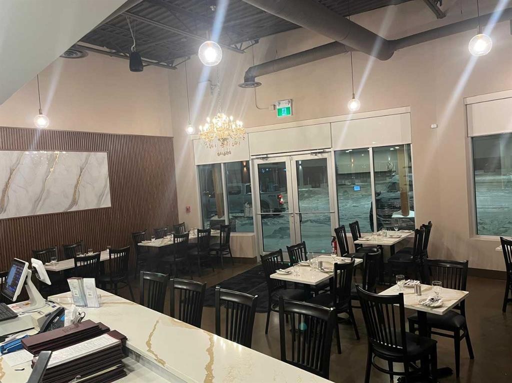 1110-2 Royal Vista Link Nw, Calgary, AB