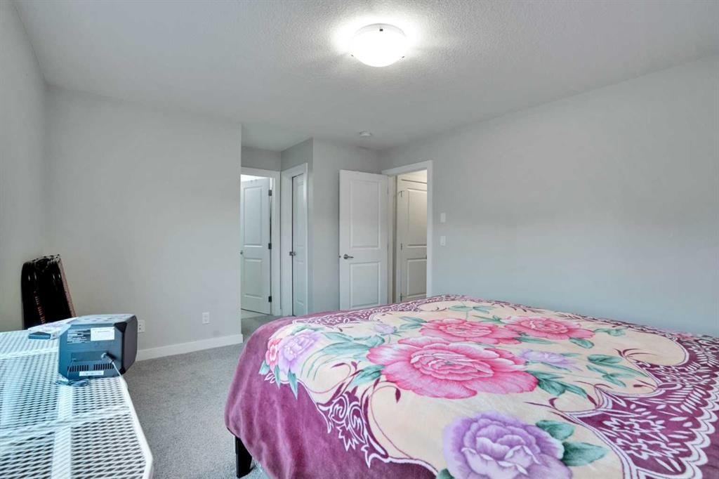 232 Cornerbrook Common Ne, Calgary, AB - Indoor Photo Showing Bedroom