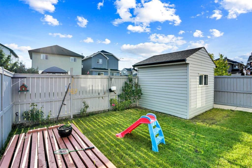 140 Saddlehorn Crescent Ne, Calgary, AB - Outdoor