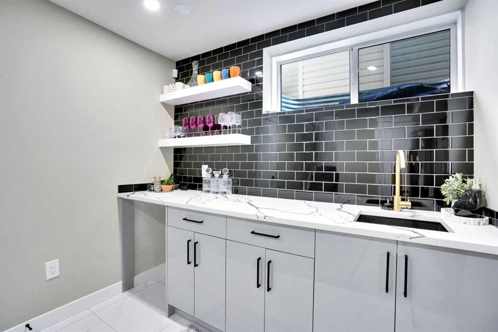 140 Saddlehorn Crescent Ne, Calgary, AB - Indoor