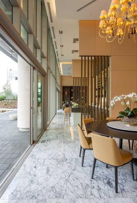 302-738 1 Avenue Sw, Calgary, AB - Indoor