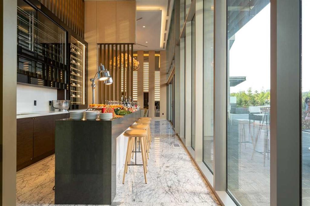 302-738 1 Avenue Sw, Calgary, AB - Indoor Photo Showing Other Room