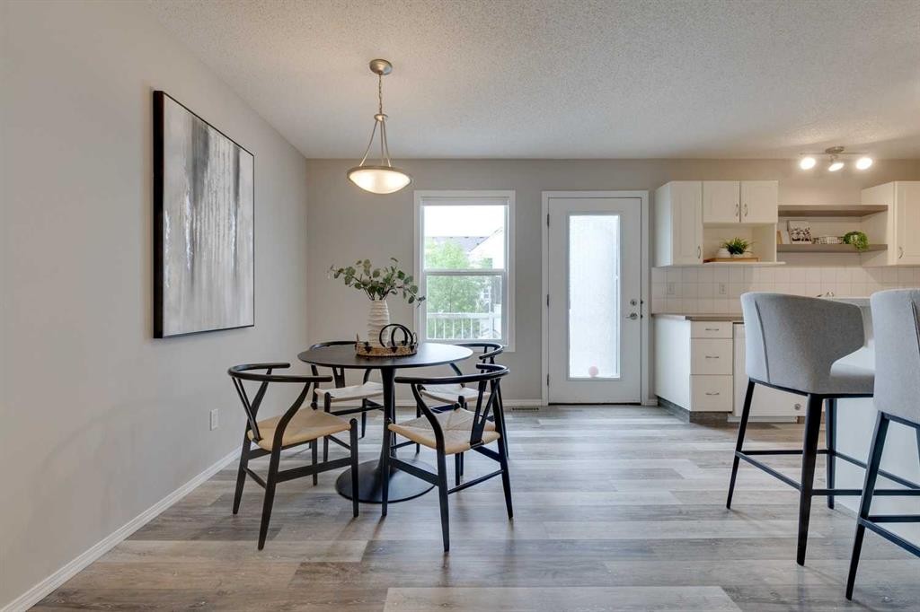 910 Prairie Sound Circle Nw, High River, AB - Indoor