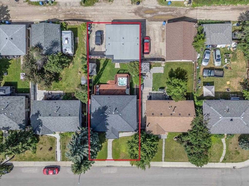 2211 45 Street Se, Calgary, AB - Outdoor