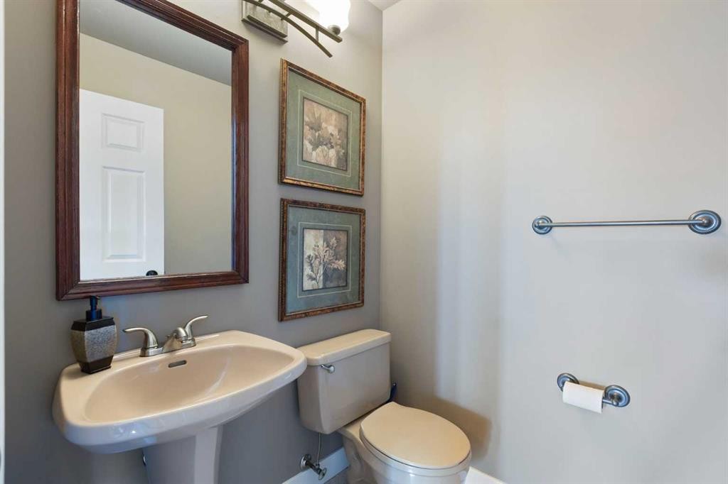 250257 271 Range Road, Rural Rocky View County, AB - Indoor Photo Showing Bathroom
