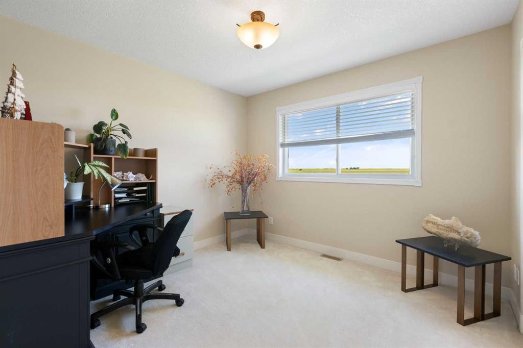 250257 271 Range Road, Rural Rocky View County, AB - Indoor Photo Showing Office