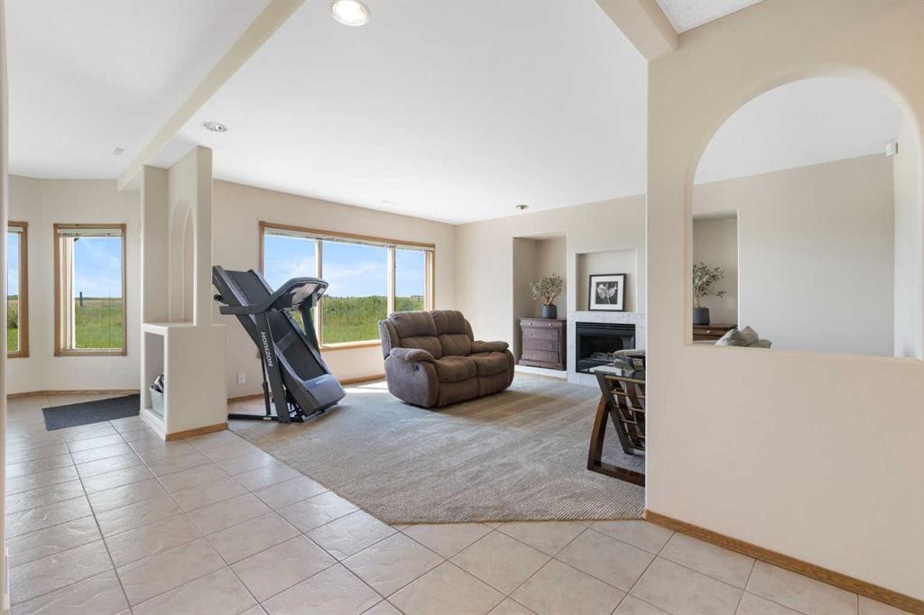 250257 271 Range Road, Rural Rocky View County, AB - Indoor