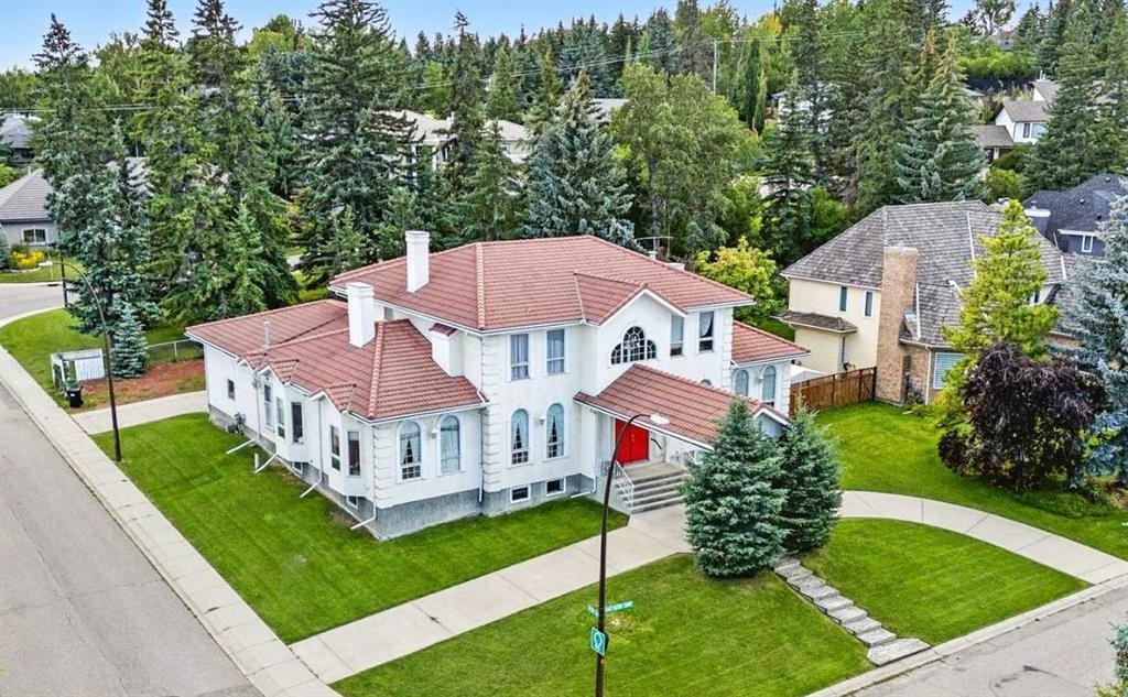 105 Patton Court Sw, Calgary, AB - Outdoor