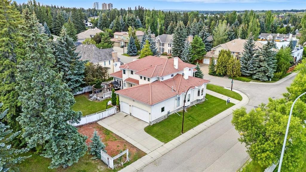 105 Patton Court Sw, Calgary, AB - Outdoor With View