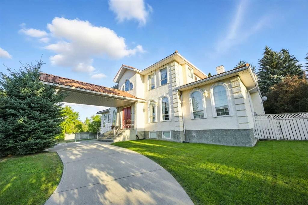 105 Patton Court Sw, Calgary, AB - Outdoor With Facade