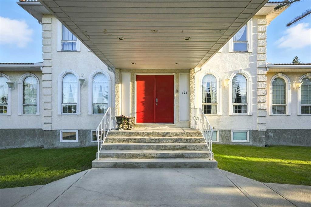 105 Patton Court Sw, Calgary, AB - Outdoor