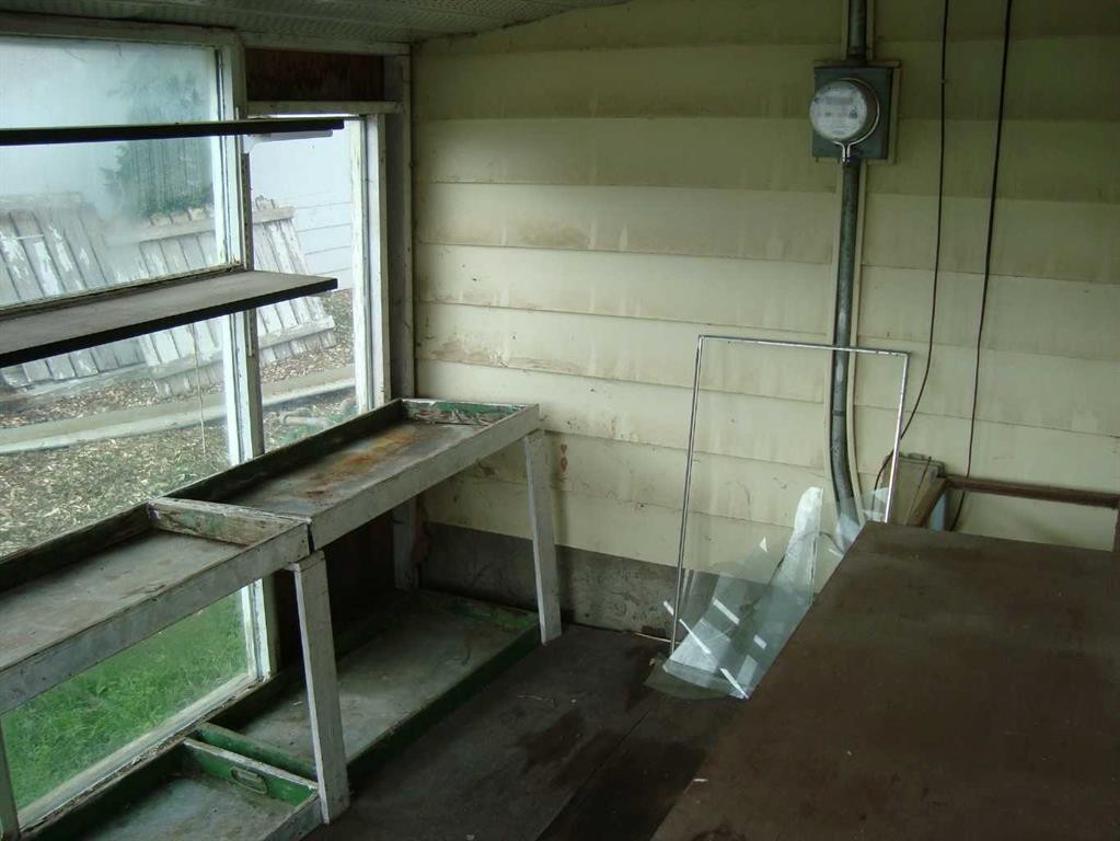 114 School Road, Trochu, AB - Indoor Photo Showing Other Room
