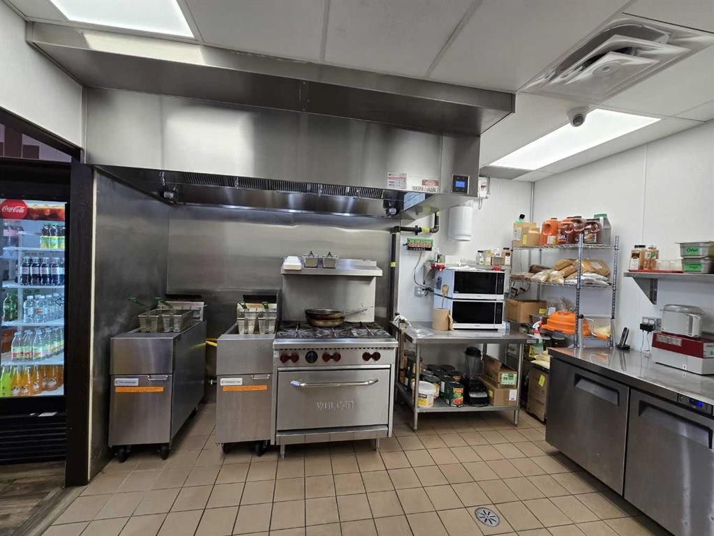 2 Heritage Drive, Bowden, AB