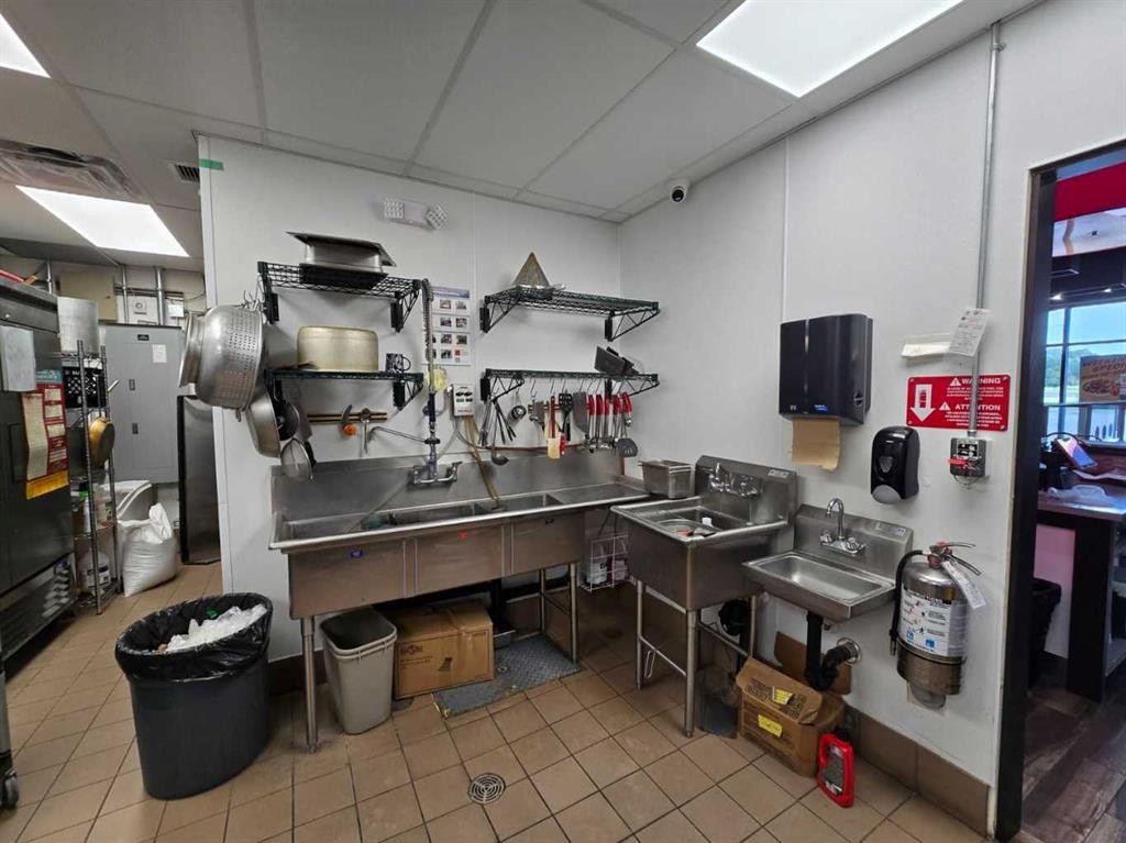 2 Heritage Drive, Bowden, AB