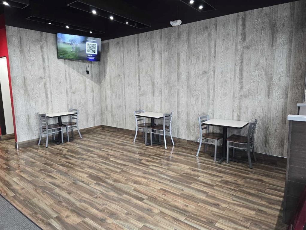 2 Heritage Drive, Bowden, AB