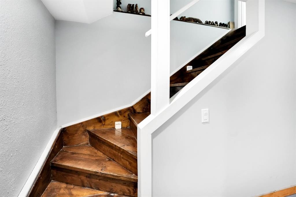 8-1415 Sec 582 Highway, Didsbury, AB