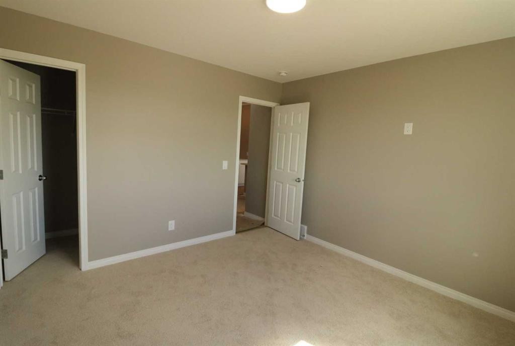 443 Henricks Drive, Irricana, AB - Indoor Photo Showing Other Room