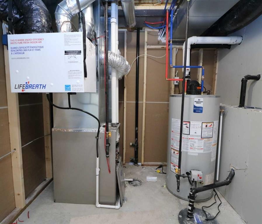 443 Henricks Drive, Irricana, AB - Indoor Photo Showing Basement