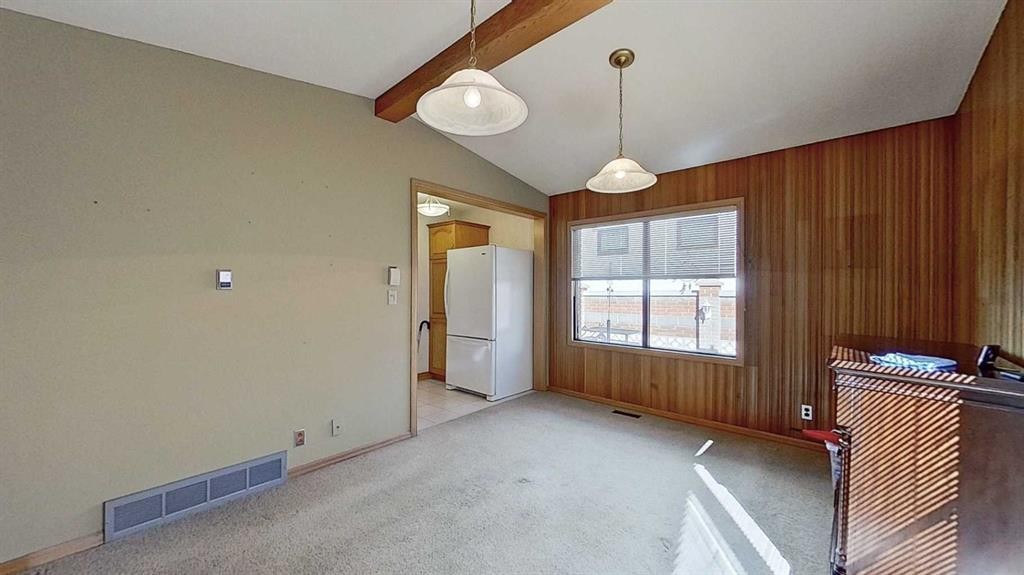 47 Montrose Crescent Ne, Calgary, AB - Indoor Photo Showing Other Room