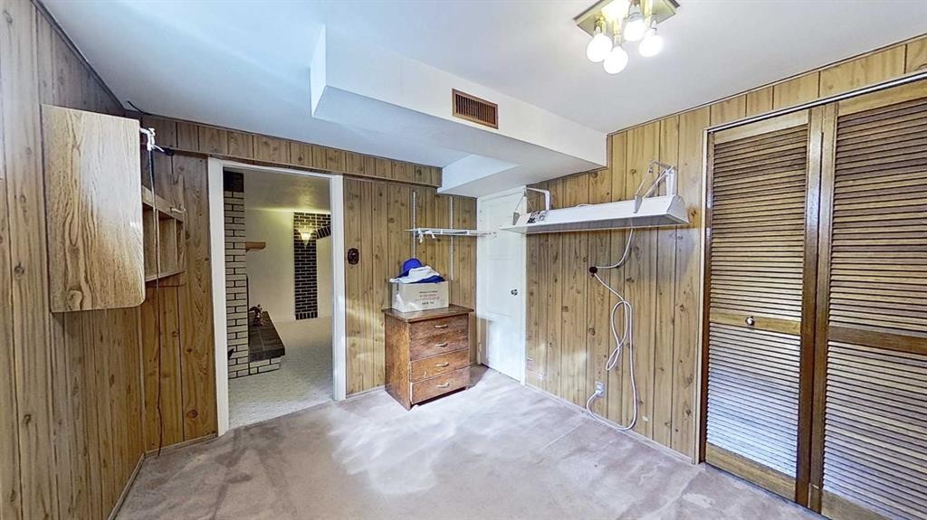 47 Montrose Crescent Ne, Calgary, AB - Photo Showing Other Room